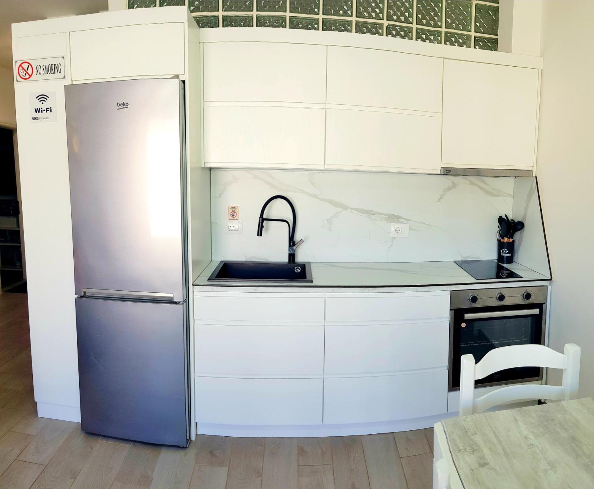 Bindi Apartment Himara Kültér fotó